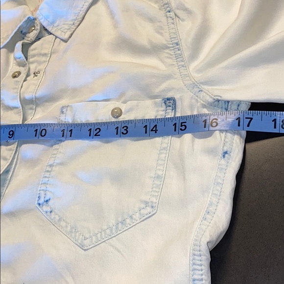 New BLANKNYC girls light wash chambray. - Picture 12 of 12